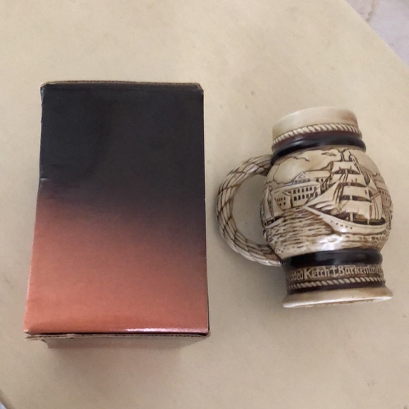 NIB 1982 Avon limited edition ship design beer stein handcrafted in Brazil. - Picture 13 of 16